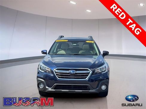 Used 2018 Subaru Outback 2.5i Limited image 2