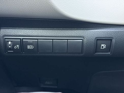 Certified 2025 Toyota Corolla LE FWD image 20
