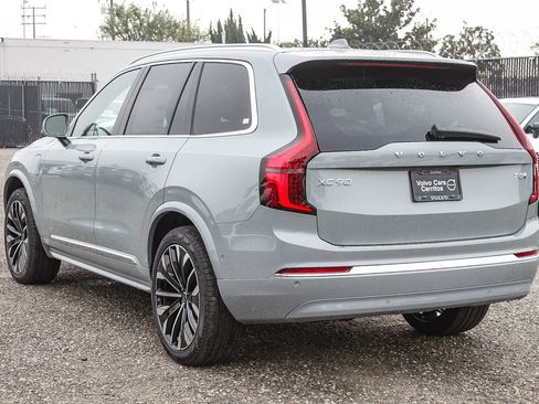 New 2026 Volvo XC90 T8 Plus w/ Protection Package image 8