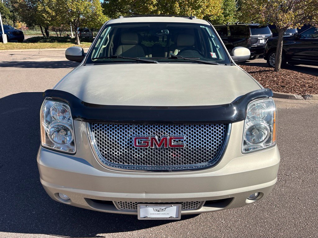Used 2014 GMC Yukon Denali AWD/4WD image 8