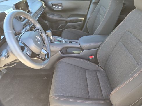 Used 2024 Honda HR-V Sport image 9