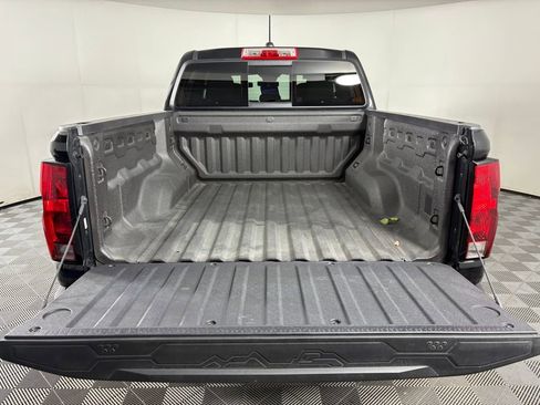 Used 2024 Chevrolet Colorado Trail Boss image 29