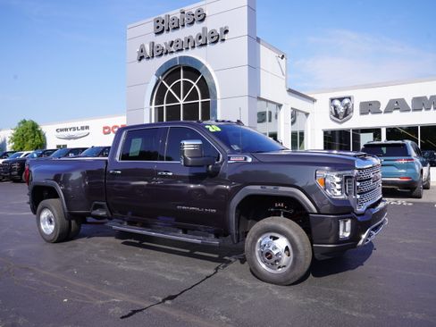Used 2020 GMC Sierra 3500 Denali w/ Denali Ultimate Package AWD/4WD image 1