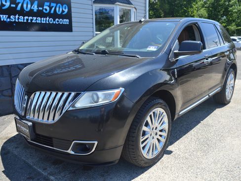 Used 2011 Lincoln MKX AWD w/ 102A Rapid Spec Order Code image 1