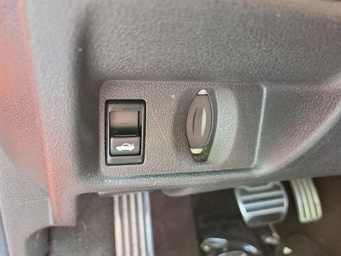 Used 2009 Nissan GT-R Premium image 23