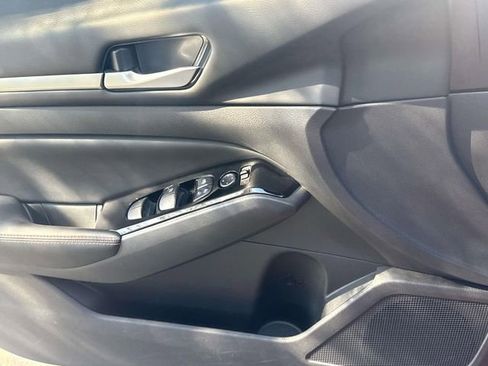 Certified 2024 Nissan Altima 2.5 SR image 22