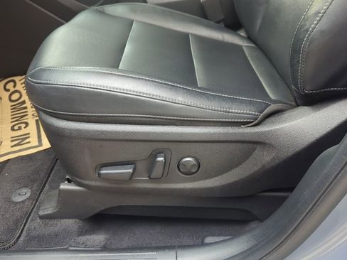 Used 2023 Kia Telluride S image 36