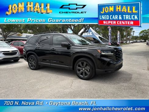 Used 2025 Honda Pilot Sport image 1