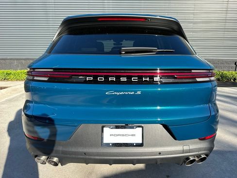 Certified 2026 Porsche Cayenne S AWD/4WD image 12