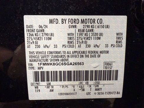 Used 2025 Ford Explorer ST AWD/4WD image 31