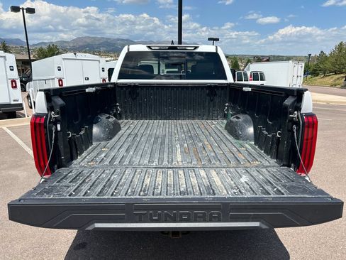 Used 2022 Toyota Tundra SR5 w/ SR5 Convenience Package AWD/4WD image 5