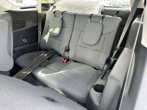 Used 2025 Ford Explorer Active image 14