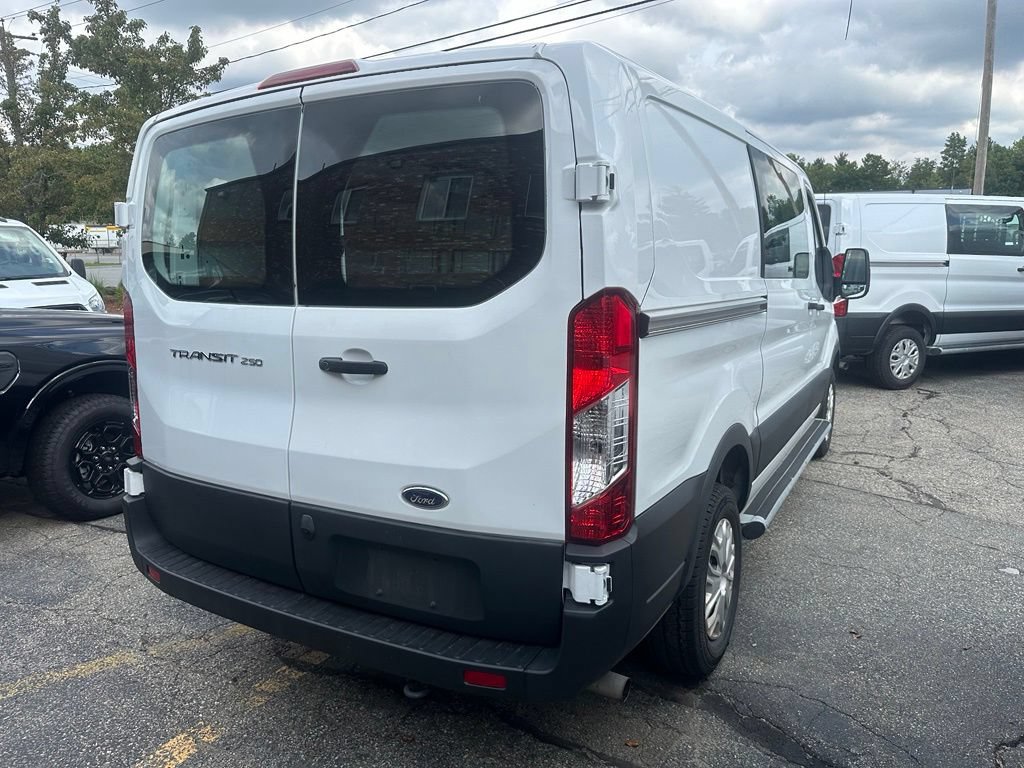 Used 2025 Ford Transit 250 Low Roof w/ Exterior Upgrade Package RWD image 5