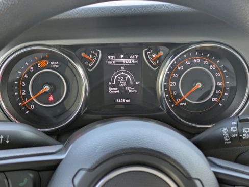 Used 2022 Jeep Wrangler Unlimited Sport image 19