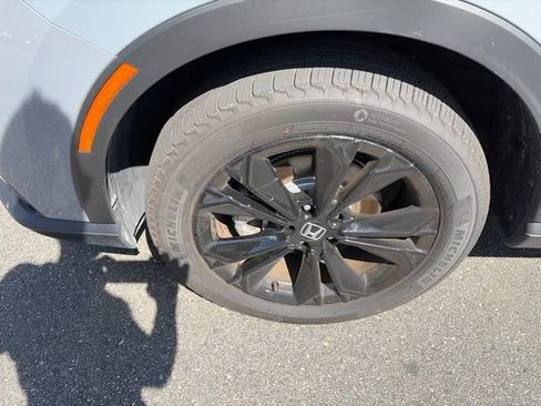 Used 2025 Honda CR-V Sport Touring image 4