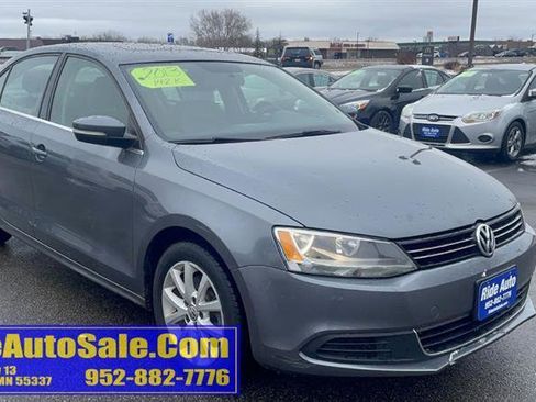 Used 2013 Volkswagen Jetta SE image 3
