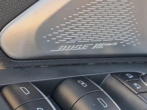 Used 2025 GMC Acadia Denali w/ Super Cruise Package image 21