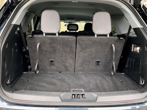 Used 2023 Ford Explorer XLT w/ Equipment Group 202A image 36