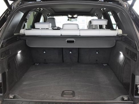 Used 2025 BMW X5 xDrive40i w/ Premium Package image 18