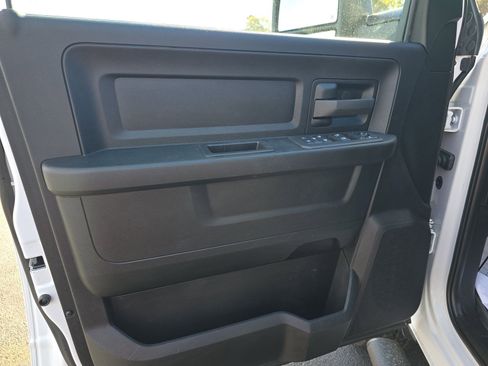 Used 2025 RAM 2500 Tradesman image 16