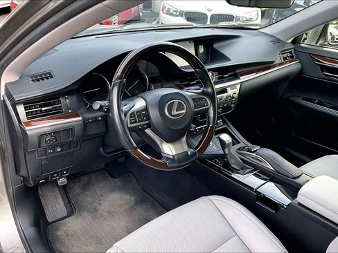 Used 2016 Lexus ES 350 image 16