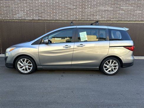 Used 2013 MAZDA MAZDA5 Touring FWD image 5