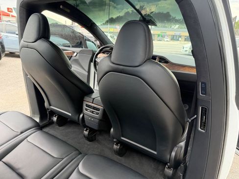 Used 2020 Tesla Model X Long Range AWD/4WD image 17