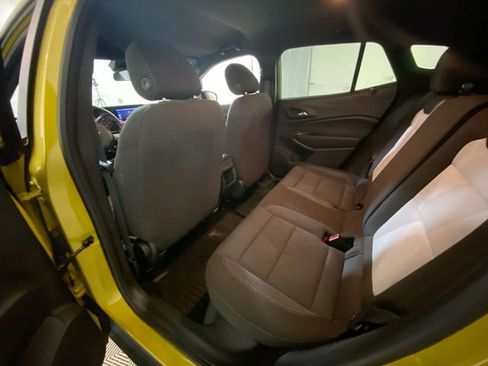 Used 2024 Chevrolet Trax RS w/ Driver Confidence Package image 29