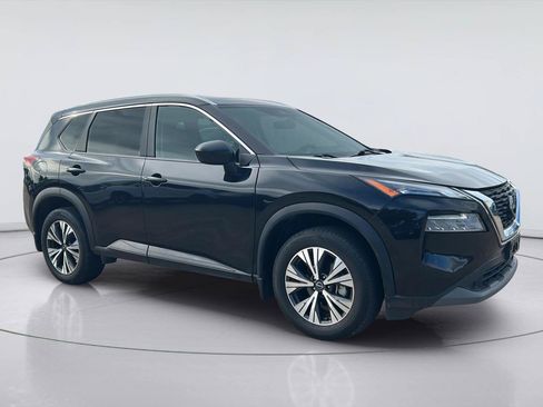 Used 2023 Nissan Rogue SV w/ SV Premium B Package FWD image 3