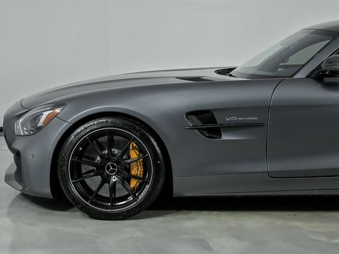 Used 2018 Mercedes-Benz AMG GT R image 7