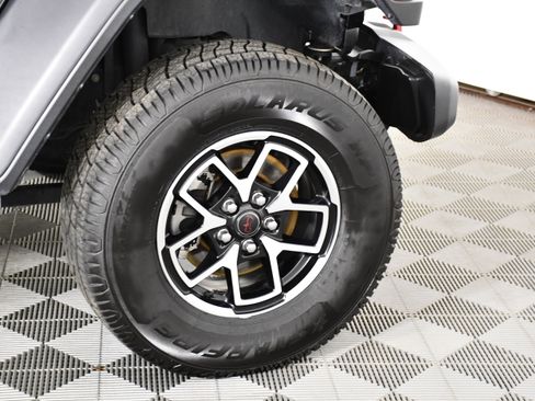 Used 2024 Jeep Wrangler Unlimited Rubicon image 55