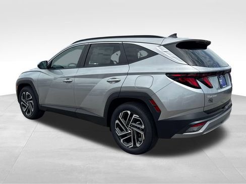 New 2026 Hyundai Tucson SEL Plus FWD image 3