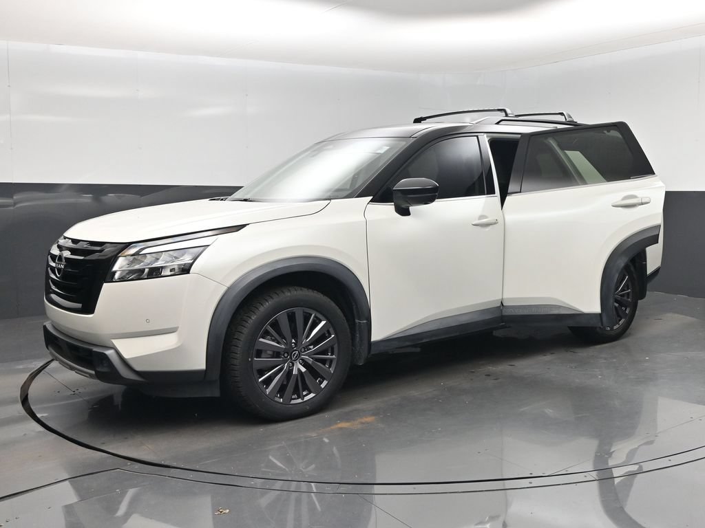 Used 2023 Nissan Pathfinder SL w/ SL Premium Package FWD image 9
