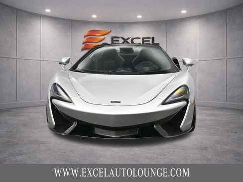 Used 2019 McLaren 570S Spider RWD image 12