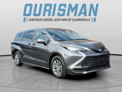 Used 2023 Toyota Sienna LE