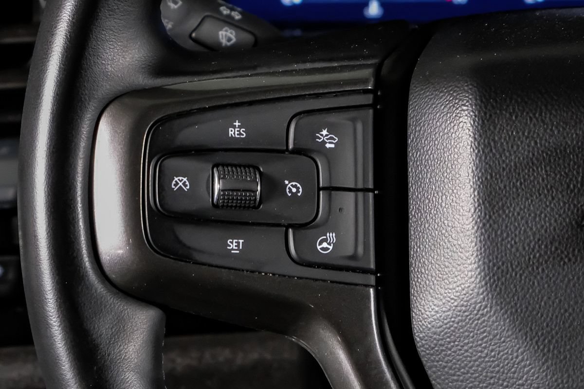 Used 2025 Chevrolet Silverado 3500 High Country w/ High Country Premium Package AWD/4WD image 18