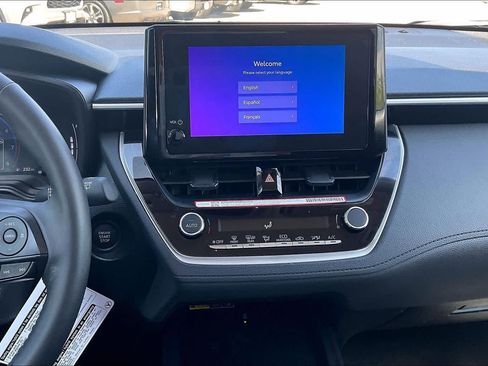 Used 2026 Toyota Corolla Cross LE image 7