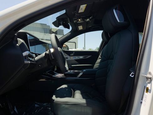 New 2026 BMW 740i w/ Premium Package RWD image 7
