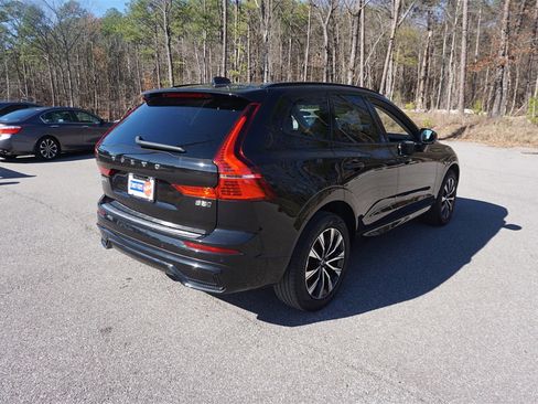 Used 2024 Volvo XC60 B5 Plus w/ Protection Package Premier image 22
