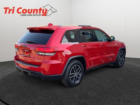 Used 2018 Jeep Grand Cherokee Trailhawk w/ Trailhawk Luxury Group AWD/4WD image 8