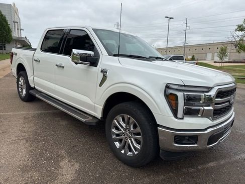 Used 2025 Ford F150 Lariat w/ Equipment Group 502A High AWD/4WD image 3