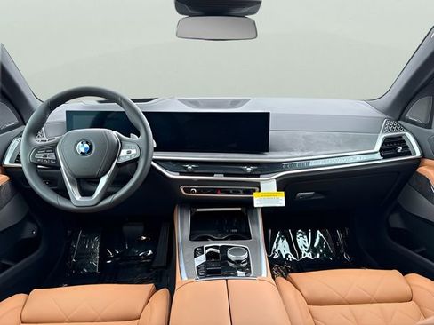 New 2026 BMW X5 xDrive50e image 12