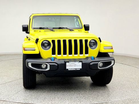 Used 2023 Jeep Wrangler Unlimited Sahara w/ Cold Weather Group AWD/4WD image 2