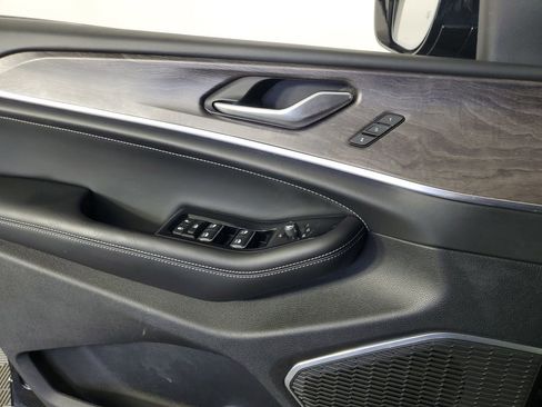 Used 2023 Jeep Grand Cherokee L Overland w/ Trailer Tow Group (B) image 30