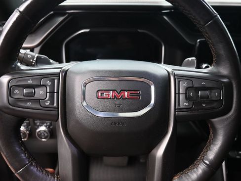 Used 2023 GMC Sierra 1500 AT4 w/ Technology Package AWD/4WD image 17