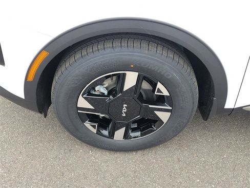 New 2026 Kia Sportage LX image 37