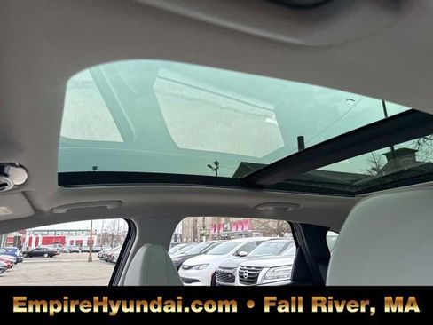 Used 2023 Hyundai Tucson Limited image 23