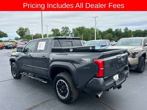 Used 2025 Toyota Tacoma TRD Off-Road w/ TRD Off Road Upgrade Package AWD/4WD image 14