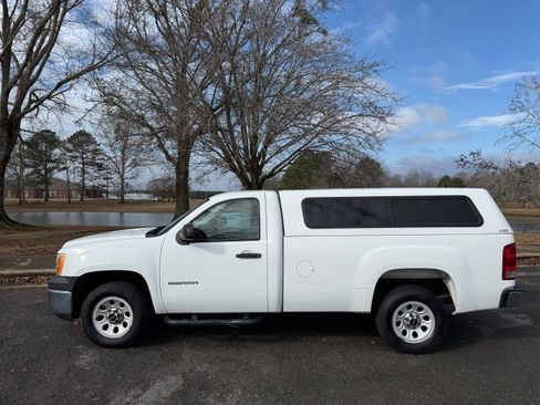 Used 2011 GMC Sierra 1500 W/T image 2