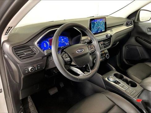 Used 2022 Ford Escape Titanium AWD/4WD image 14